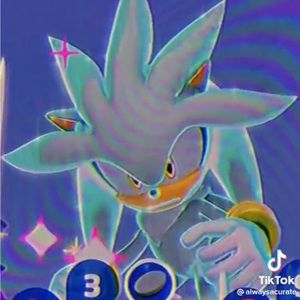 Meet your Posher, Nola